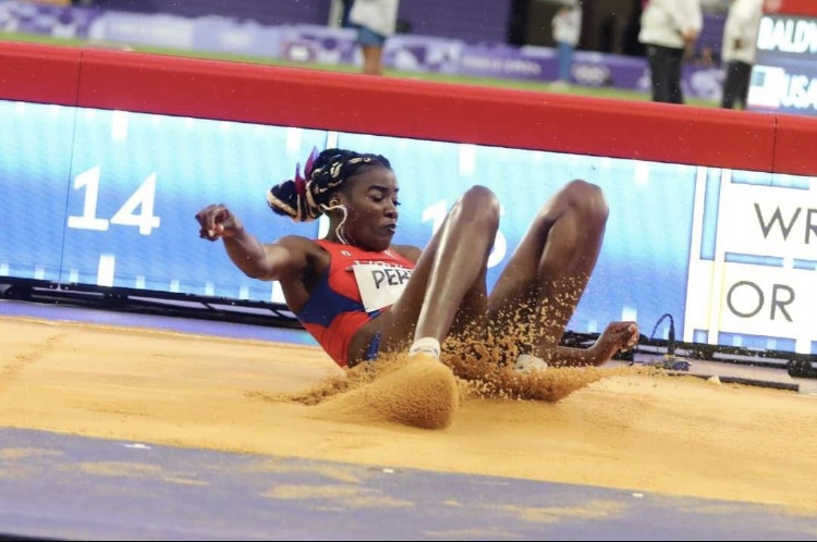 Leyanis Pérez era una de las grandes favoritas al título en el triple salto femenino. 