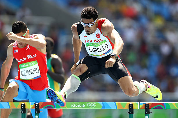 Copello fue un deportista cubano con grandes resultados en la élite del atletismo. 