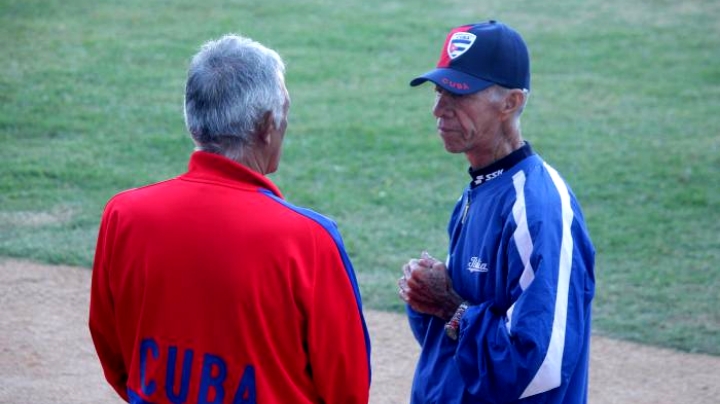 José Manuel Cortina en la preparación del equipo Cuba al V Clásico Mundial