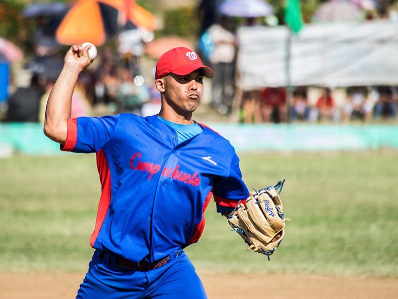 El derecho Yainier Hernández logró acaparar titulares con su extraordinaria labor en la Serie Provincial.