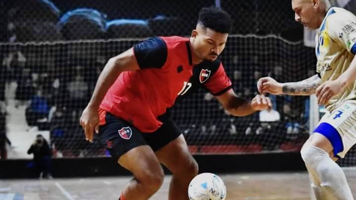 Jonathan Hernández en Argentina con Newell's Old Boys