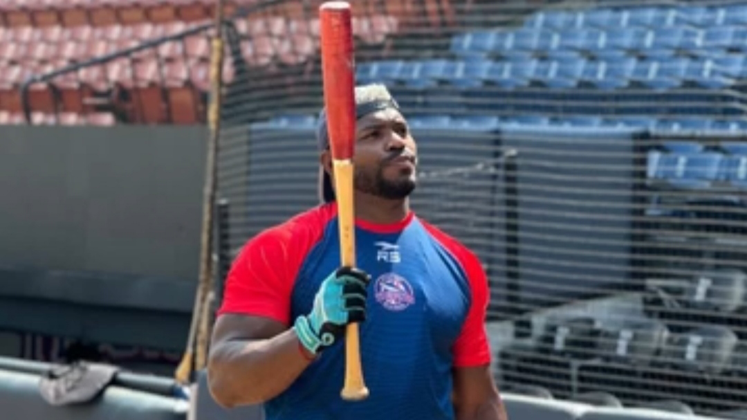 Yasiel Puig participó en 25 partidos con los Tiburones de La Guaira en la temporada invernal de 2023-24