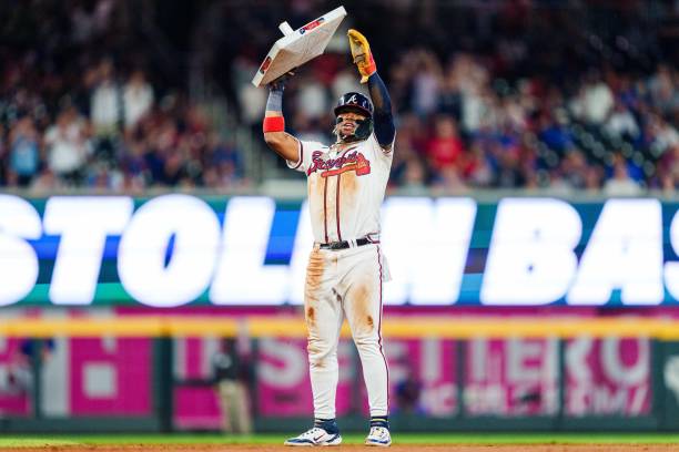 Ronald Acuña Jr posee en su poder una de las mejores temporadas ofensivas en la historia de la MLB. 