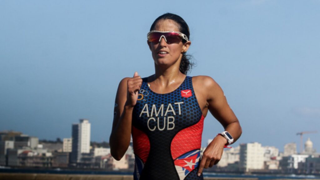 Leslie Amat es la principal figura del triatlón femenino en Cuba