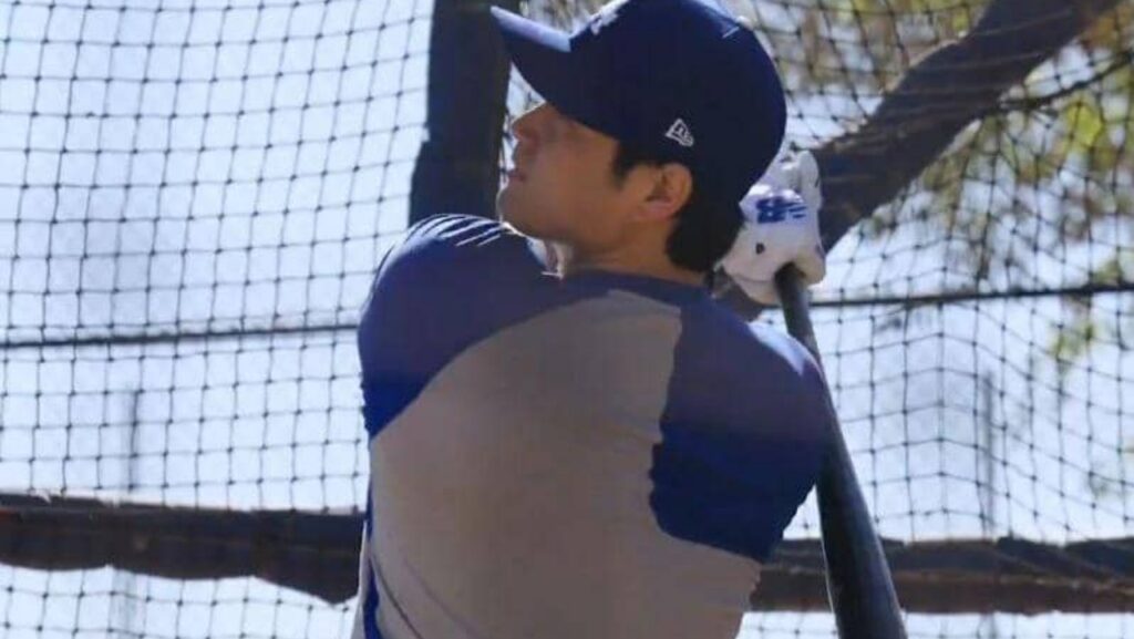 Shohei Ohtani tuvo su primer entrenamiento como jugador de Angeles Dodgers