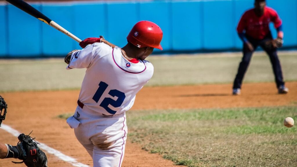 Yulieski Remón es un jugador del equipo de Granma en la 63 Serie Nacional de Beisbol