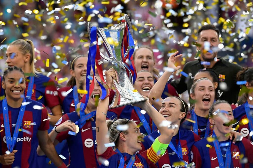 La selección de fútbol femenino del Barcelona se coronó campeona en 2024