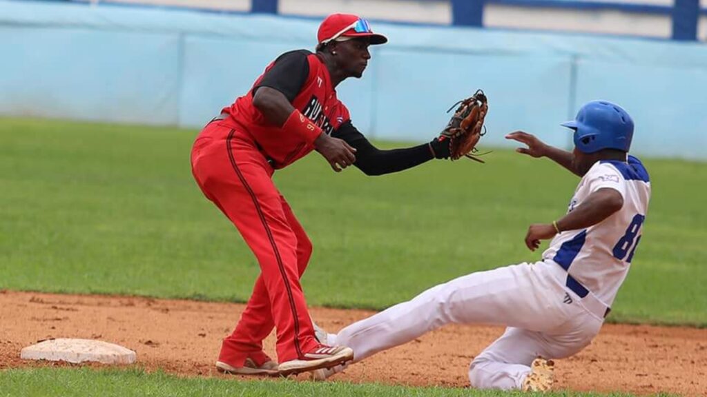 Avispas y Leones se enfrentarán por primera vez en cuartos de final del béisbol cubano