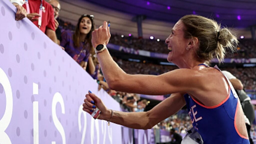 Alice Finot bajó de los nueve minutos en la carrera de 3000 metros en París 2024