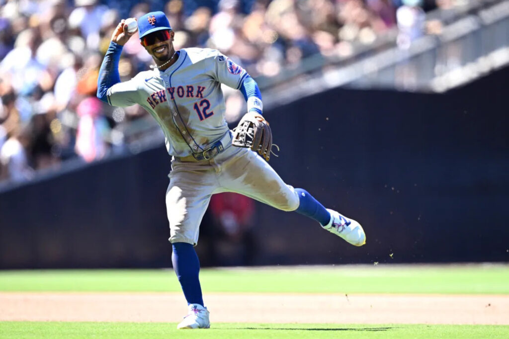 Francisco Lindor a pesar de sus grandes métricas es de los grandes ausentes en la lucha por el Guante de Oro.