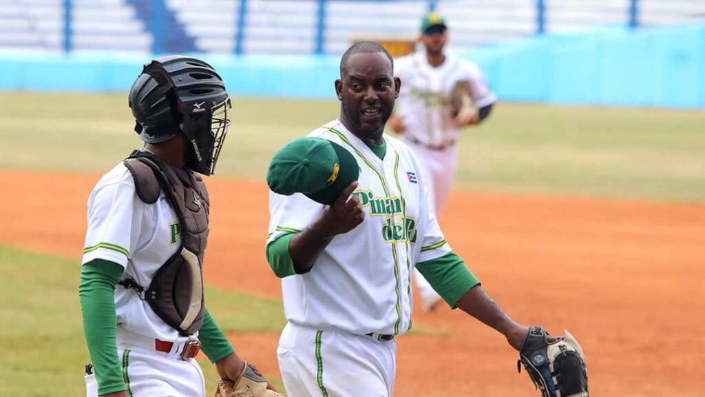 Erly Casanova en el Latinoamericano durante la última Serie Nacional de Béisbol