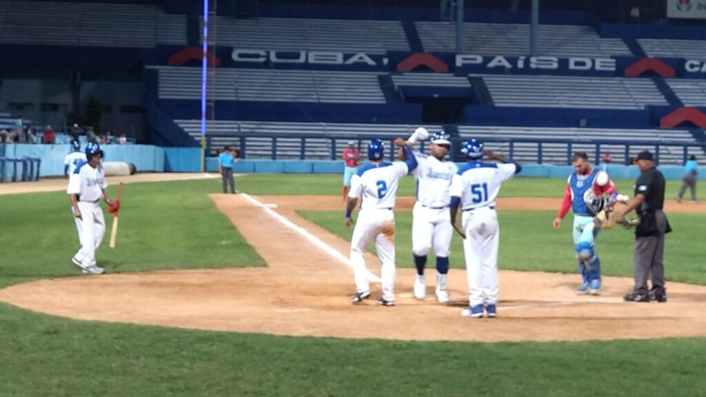 Industriales buscará avanzar hasta el podio en la Liga Élite.