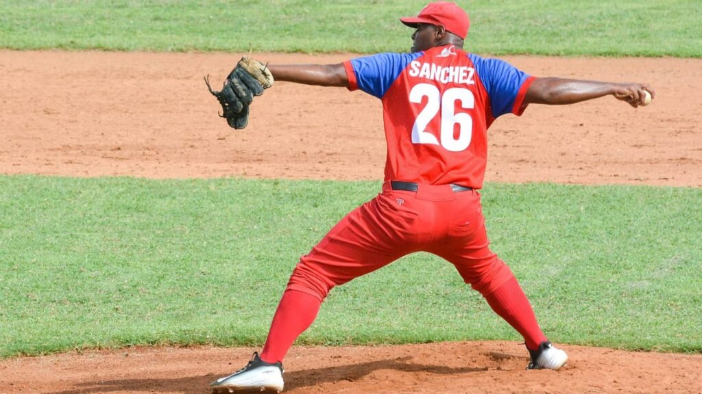 Israel Sánchez será el nuevo refuerzo de las Avispas de Santiago de Cuba para la III Liga Élite del Béisbol Cubano