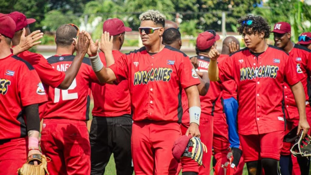 Huracanes rozan la clasificación y la tabla se sacude tras jornada decisiva