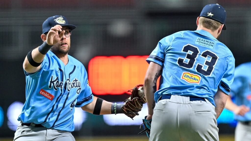 Kane County Cougars golpea al campeón: paliza 14-7 sobre Diablos Rojos en la BCL